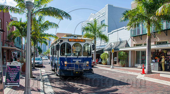 Downtown-Fort-Myers-Florida-Bus-River-District