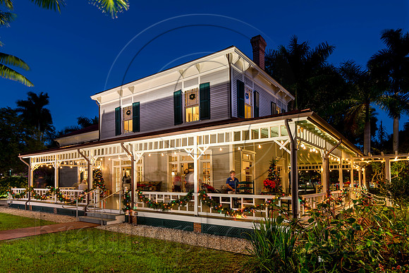 Edison-and-Ford-Holiday-Nights