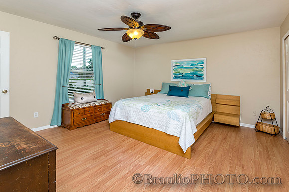 Master Bed1
