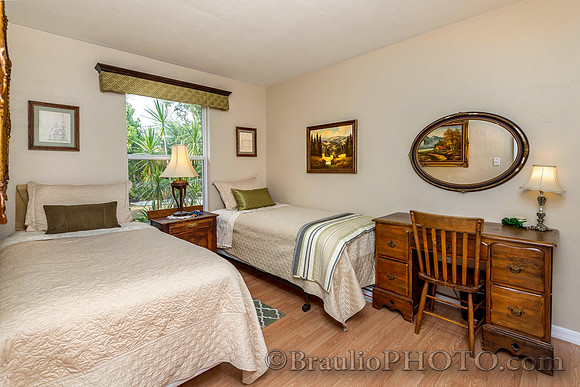 Guest Room1