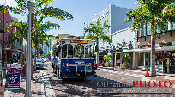 Fort Myers Downtown Florida, Fort Myers Bus, River District