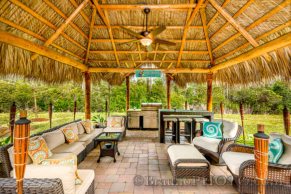 Inside Bar and Grill final_1