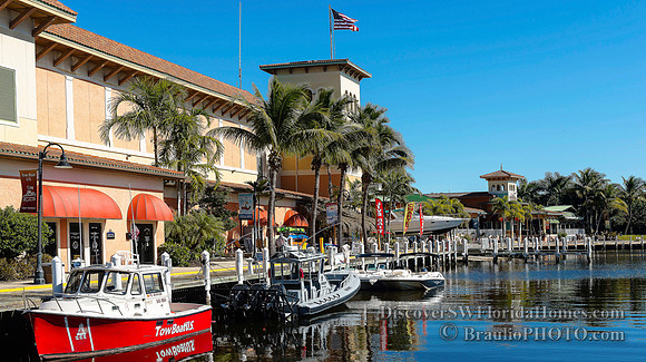 Rumrunners waterfront restaurant, Cape Harbour Drive, Cape Coral, FL